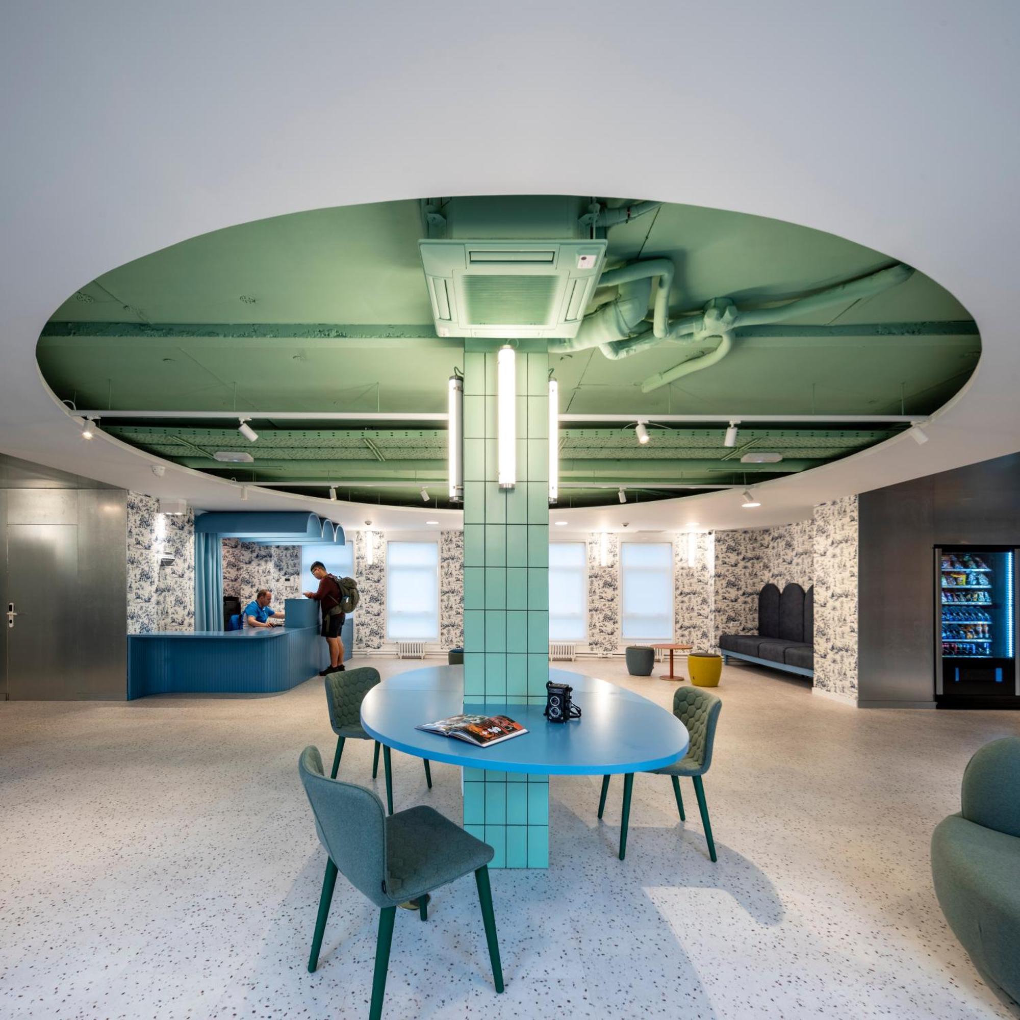 Loop Inn Hostel 圣地亚哥－德孔波斯特拉 外观 照片