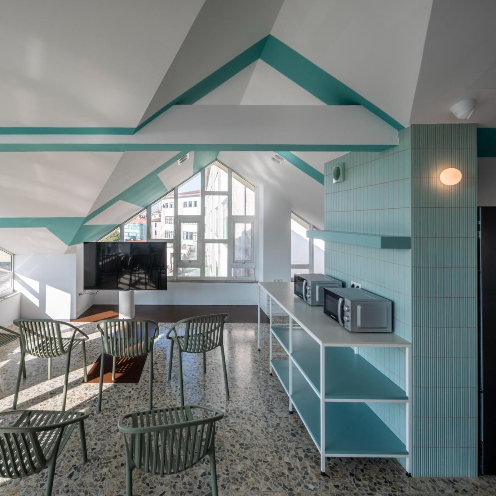 Loop Inn Hostel 圣地亚哥－德孔波斯特拉 外观 照片