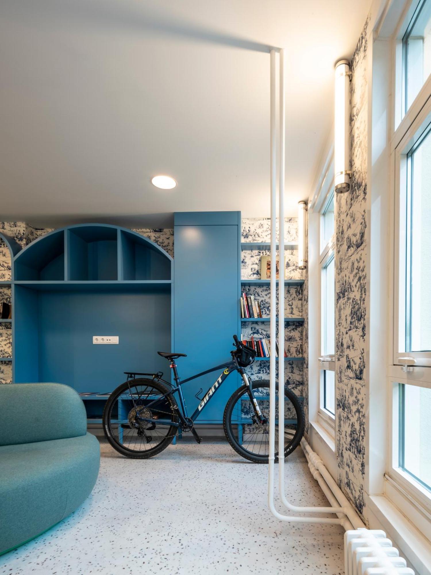 Loop Inn Hostel 圣地亚哥－德孔波斯特拉 外观 照片