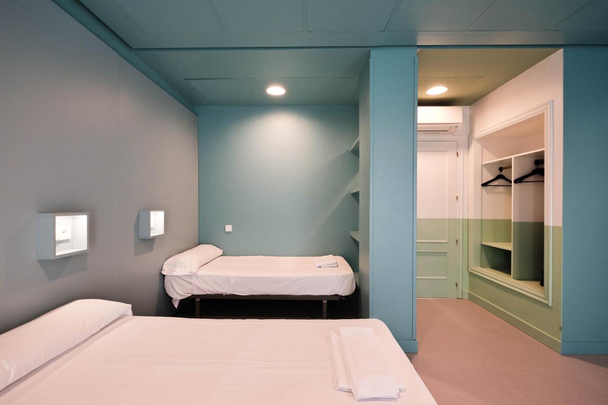 Loop Inn Hostel 圣地亚哥－德孔波斯特拉 外观 照片