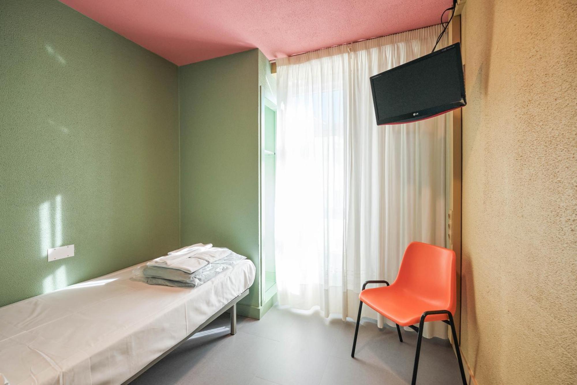 Loop Inn Hostel 圣地亚哥－德孔波斯特拉 外观 照片