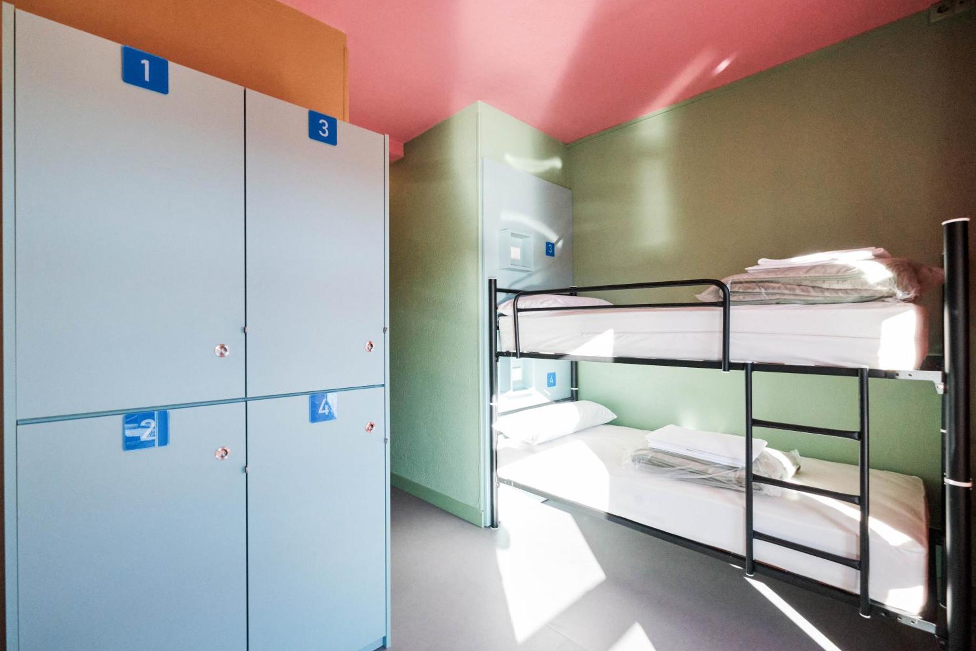 Loop Inn Hostel 圣地亚哥－德孔波斯特拉 外观 照片